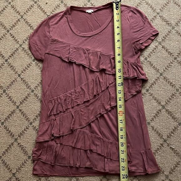 J. Crew berry colored fitted t-shirt w ruffled detail. NWOT XXS / XS - Picture 4 of 6